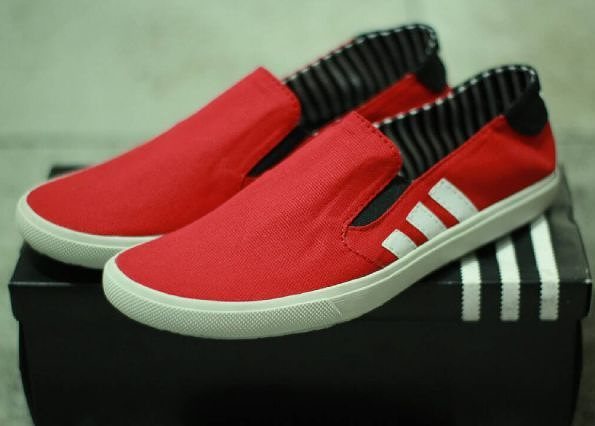 Adidas size 39-43
IDR : 180,000 ( belum termasuk ongkir )
Order invite :
WA : 082216412406 
BBM : D8FAEF5B
Line : danzshoes14
Pengiriman via JNE
#sepatu #sepatumurah #sepatutermurah #kickers #sepatupantofel #sepatupansus #sepatukerja #sepatucowok #sepatusantai #sepatuboots #sepatusafety #share #love #bali #banjarmasin #pontianak #jambi #lampung #sepatucowo #sepatupria #adidas #nike #sepatukulit #caterpillar #adidas #nike #adidastubular #asics #timberland #converse #macbeth #pumaferarri - MRSunday (@pusat_grosir_sepatu88)