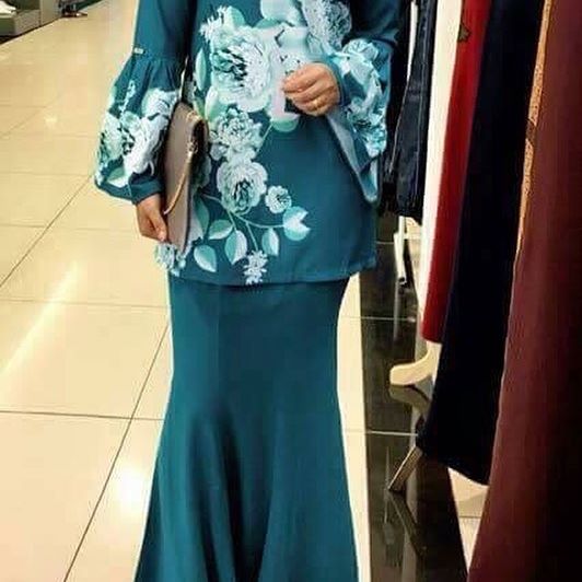 BRAND ARYNA
SAIZ 36-48
Harga special! 
DM @ 📲WHATSAPP 019-9044 689
#bajukurungmurah #bajukurung #raya2017
#bajukurungmalaysia #jubahmurah #jubah 
#jubahplussize #plussizemalaysia #plussizemalaysiamurah #bajukurungplussize #dyana #jubahdyana #poslaju - umaira shoppe (@debunga.closet)