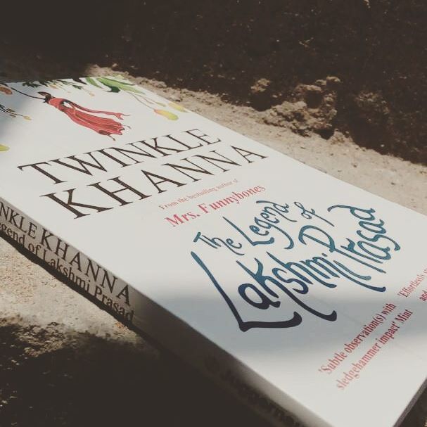 Finally😍
#twinklekhanna💕  #missfunnybones #booklovers #bibliophiles #bookstagramfeatures #iger #readgrams - Marti (@keepeatingkeeploving)