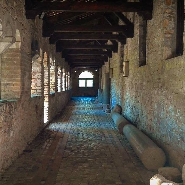 .Sono fuori dal tunnel.
#nofilter #suggestiontowatch #lanciano #abruzzo #fossacesia #abbey #clerical #church #chiesa #abbazia #abruzzoitaly  #abruzzonelcuore #vivoabruzzo #volgoitalia #volgoabruzzo #discoverabruzzo #buongiorno #summer #sunday #spring #bomdia #goodmorning #buenosdias #discorvers #globetrotter #escursione #italytrip #italytour #travelingram #madeinitaly - Cleusa (@car._.mas)