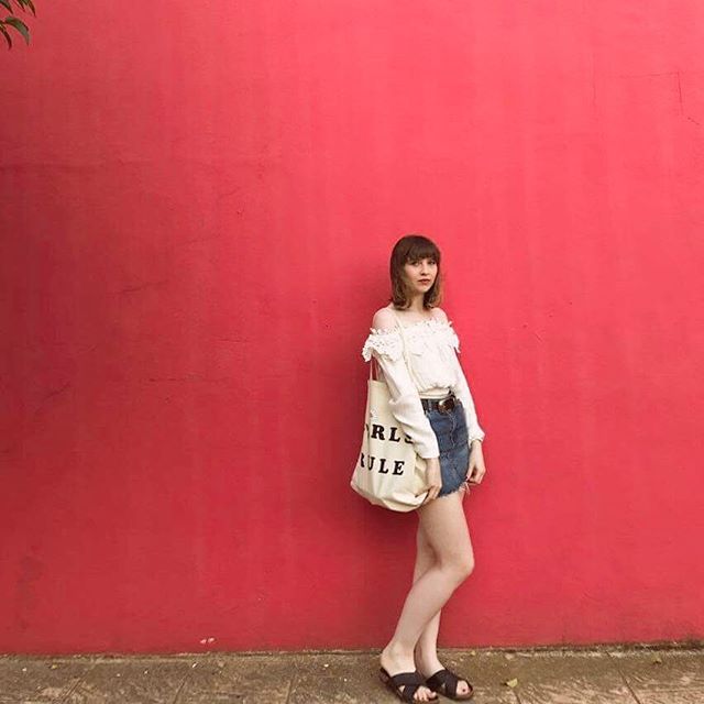🌷🌷🌷
.
.
.
.
.
#topshop #topshopstyle #riverisland #imwearingri #office #palma #palmademallorca #bardottop #blogger #ukblogger #stylepost #fashionpost #bloggerstyle - KRISTINA | Lifestyle Blogger (@hollyabithomas)