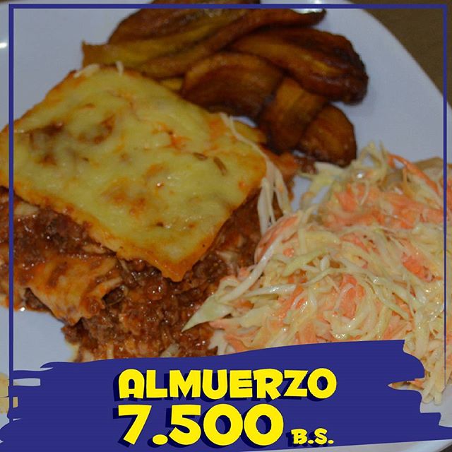 No tienes que hacer almuerzo, en Edgar Burger el buffet tiene las mejores opciones y a un buen precio 😱
¡¡Venite pues!! Visítanos, estamos hasta las 3:00pm
.
📍Altos de Sol Amada, segunda etapa, frente a la plaza de los faroles 📍
.
.
.
.
#Arroz #Pasticho #Parrilla #Buffet  #Pollo #Pasticho #Res #Delicioso #Comida #Almuerzo #Burger #Lunch #Delicioso #LoveFood #FoodLovers #Like #Follow #LikeForLike #FoodPorn #Rico #SanFrancisco #Visitanos #Maracaibo - Karolina (@edgarburger)