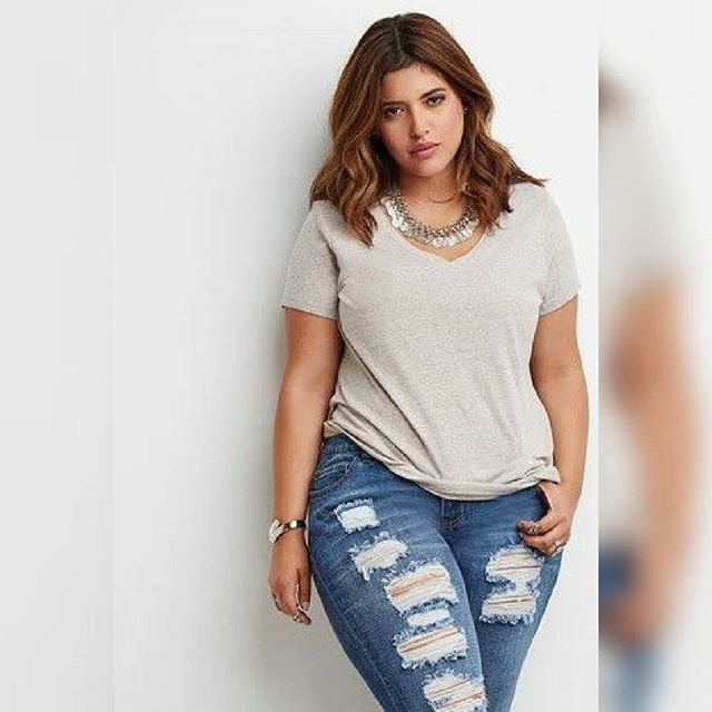 #tallasextras #tallasplus #tallaspremium #modaplus #modapremium #ropaparagorditas #plussize #pluspremium #eleganteplus #casualplus #fiestaplus #trendycurvy #trendyplussize
📸🌐 - My Curvy Life (@kiconfecciones)