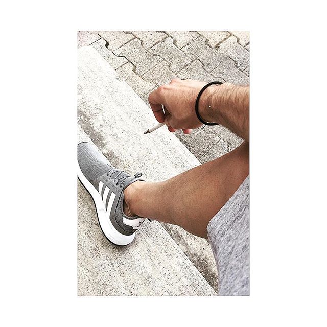 A little break with my @adidas ... #goodmorning - Delicious World (@lucacappelladancer)