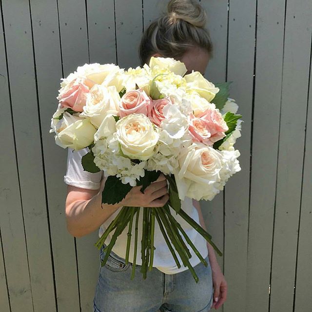 Beautiful Wedding bouquet 🌼🌷🌹🌺 #wedbow
•••
#wedding #party #weddingparty #bride #groom #bridesmaids #happy #happiness #unforgettable #love #forever #weddingdress #weddinggown #weddingcake #family #smiles #together #ceremony #romance #marriage #weddingday #flowers #celebrate #instawed #instawedding #party #congrats #congratulations - LUMEN\NOX (@wedding_bow)