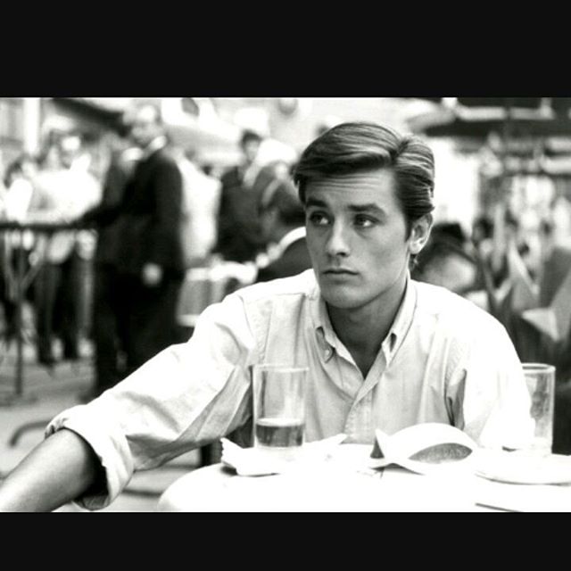 #аленделон #alain #alaindelon #sex #sexsymbol #очень #красавчик #красавец #cute #socute #handsome #handsomemen #красивыемужики #men  #dog #bird #cinema #film #america #usa - THE★DOUBLE★BARREL★BLACKOUT (@krasivyemuzhiki)