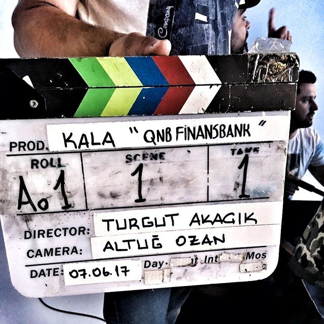 Working!😊🎬🎬🎬
#film #filming #filmset #stage #sahne #backstage #visual #set #prodüksiyon #production #director #movie #movieset #videoproductions #bank #cinematography #videography #istanbul #advertising #marketing #finansbank - Noticias CTM (@setsupersin)