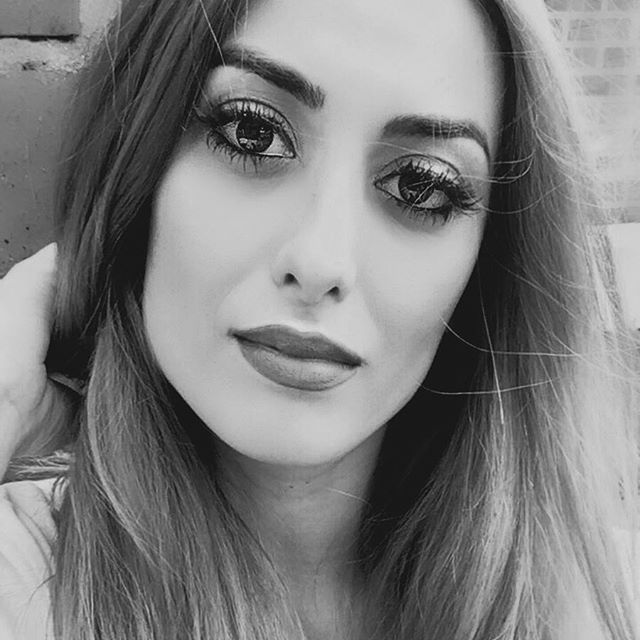 The world is filled with nice people, if you can't find one, be one.
#beautyaddict #belgianyoutuber #makeupaddict #instagram #instamoment #polskakobieta #polskiedziewczyny #polskiekobiety #polskadziewczyna #polska #gdansk #kobieta #usmiech #smile #pic #italianaraggazza #raggazzina #youtuber #youtubechannel #belgianyoutuber #youtuber #beautaddicted #makeup #makeuponpoint #makeuplook #clip #snapchat #longhair #straighthair #curlyhair - Kami👪🌹 (@sonia_deb)