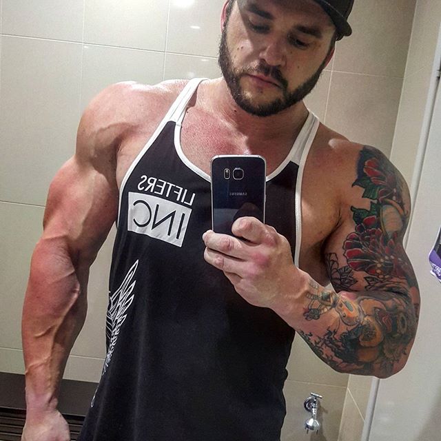 Feels good to be home ✌ - Mariela Arena (@king____bear)
