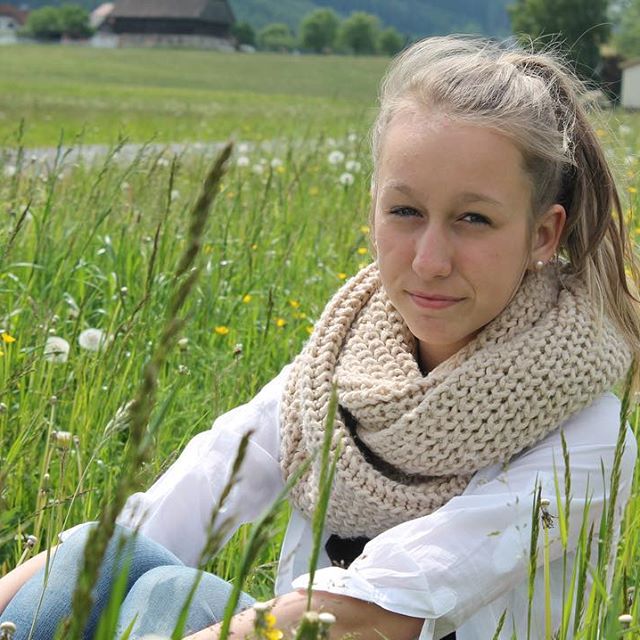 #wiese #sister #sunshine #photo - Living_m.j. ✌🏼️💕 (@_.tboiy._)