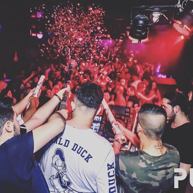 CREW LOVE #PUREFAMILY. 🎉#stuttgart #0711 #club #outfit #style #event #partyoutfit #party #girls #boys #alcohol #music #friends #dance #love #mannheim #heidelberg #leonberg #frankfurt #heilbronn #karlsruhe #ootn  #city #fun #instagood #life - Dżoana Raspberry (@griiig)