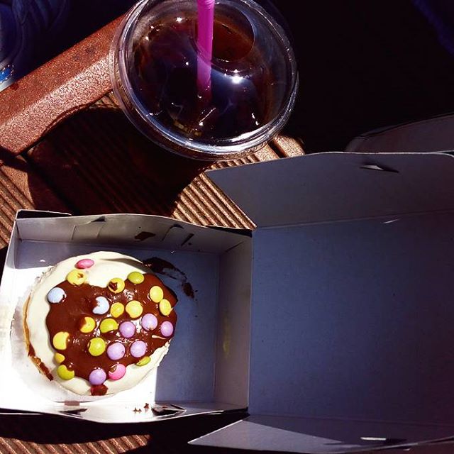 🍩✨
. . . . . . . . . .
.
#donat#smarties#food#yum#yummy#amazing#instagood#instafood#sweet#chocolate#dessertporn#delish#foods#delicious#tasty#eat#hungry#foodpics - Salvo Tinnirello (@errika_marshall)